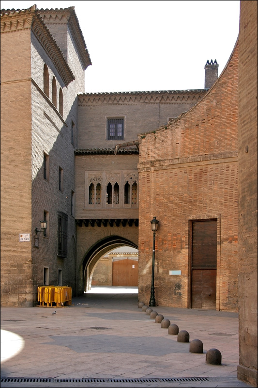 Старинная улочка, Сарагоса