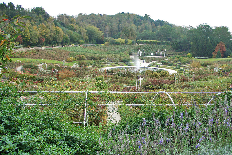 Парк цветов "Холм птиц" в Кане, Нормандия, Франция
