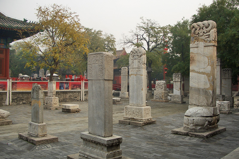 Храм Дунъюэ