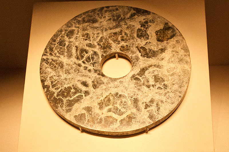 Нефритовый диск-би, культура Лянчжу