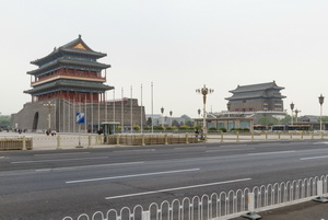 Ворота Цяньмэнь