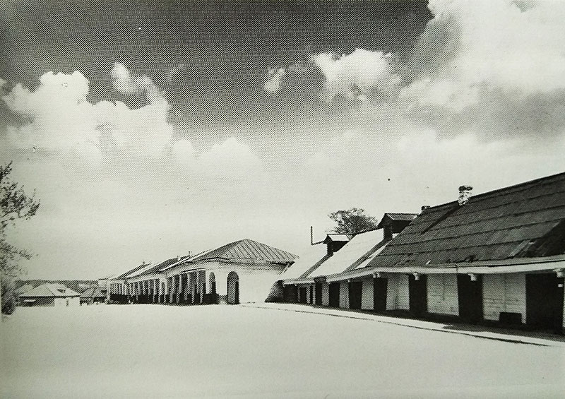 Торговые ряды в Солигаличе, старое фото