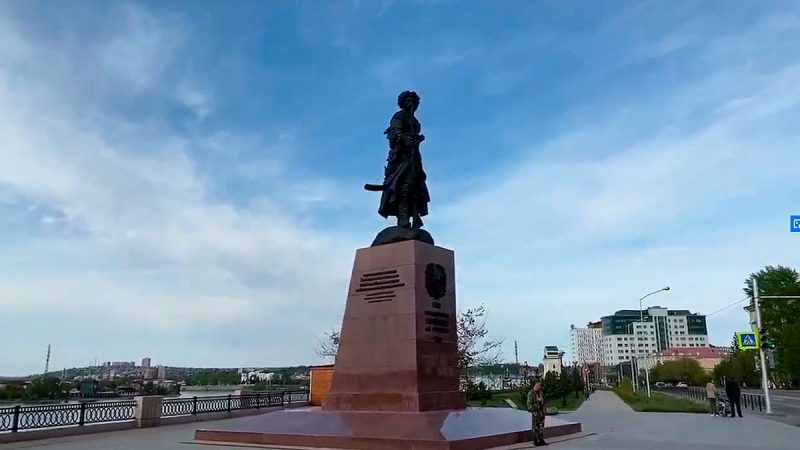 Памятник основателям Иркутска, Иркутск