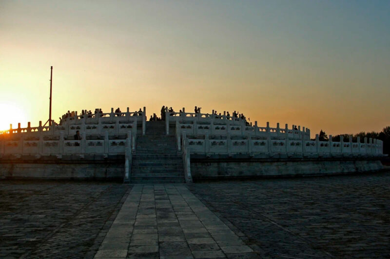 Круглый алтарь в Храме Неба 天坛 tiāntán в Пекине